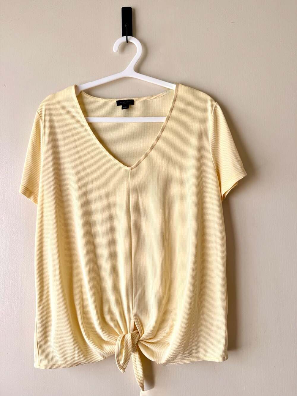 Ann Taylor Factory Yellow Ribbed Tie Front V-Neck Top Size Large